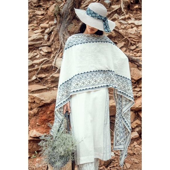 Vrisa Hand Made in India Cotton Embroidered Scarfs Dupatta Lot of 2 - Picture 2 of 10